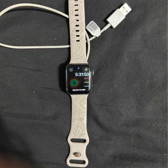 Apple Watch Series 5 40MM•GPS•LTE